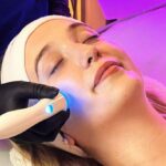 Limpieza facial profunda con HidroAge: tecnología avanzada